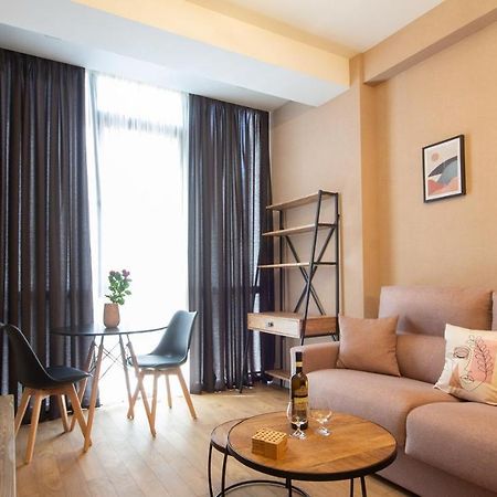 Apartment Krtsanisi 21 ティビリシ エクステリア 写真